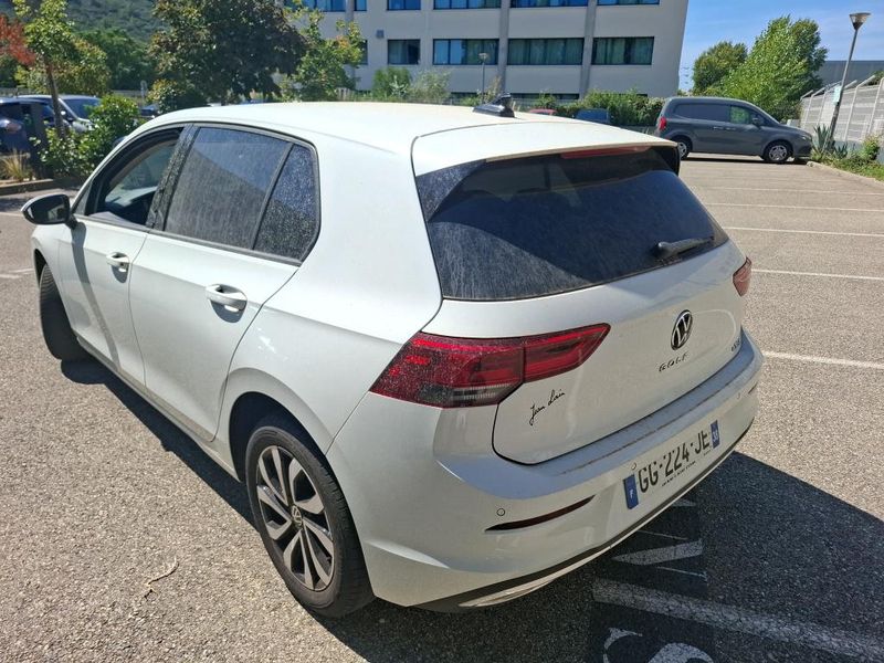 Volkswagen Golf VIII 1.5 eTSI ACT Active — zdjęcie 3