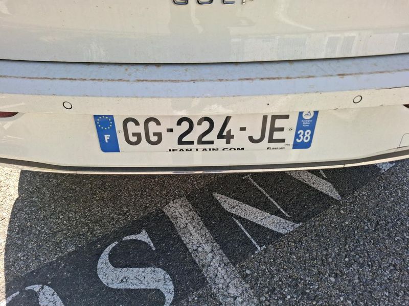 Volkswagen Golf VIII 1.5 eTSI ACT Active — zdjęcie 14