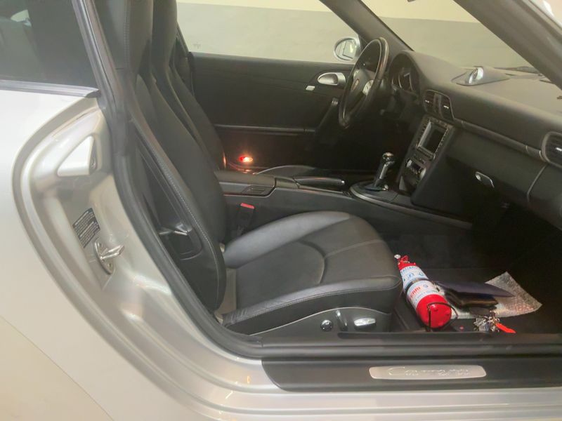 Porsche 911 997 Carrera — zdjęcie 11
