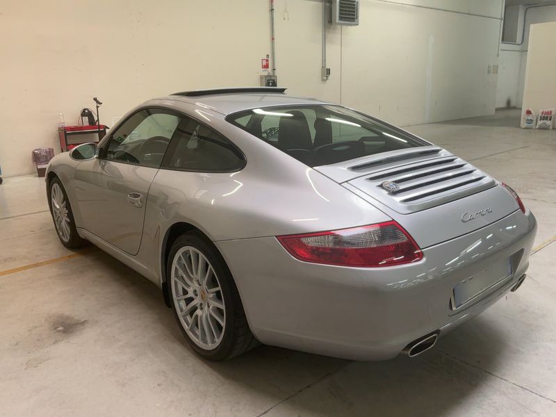 Porsche 911 997 Carrera — zdjęcie 3
