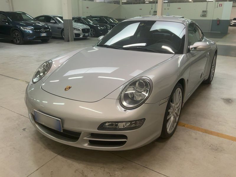 Porsche 911 997 Carrera — zdjęcie 1