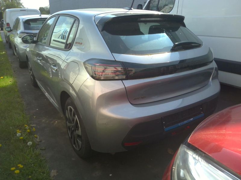 Peugeot 208 1.2 PureTech Style — zdjęcie 3