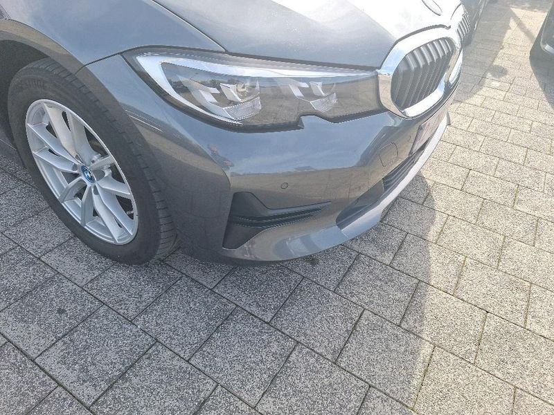BMW 3er 320e Advantage — zdjęcie 22