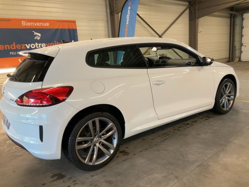 Volkswagen Scirocco 2.0 TDI R-Line BlueMotion Tech — zdjęcie 6