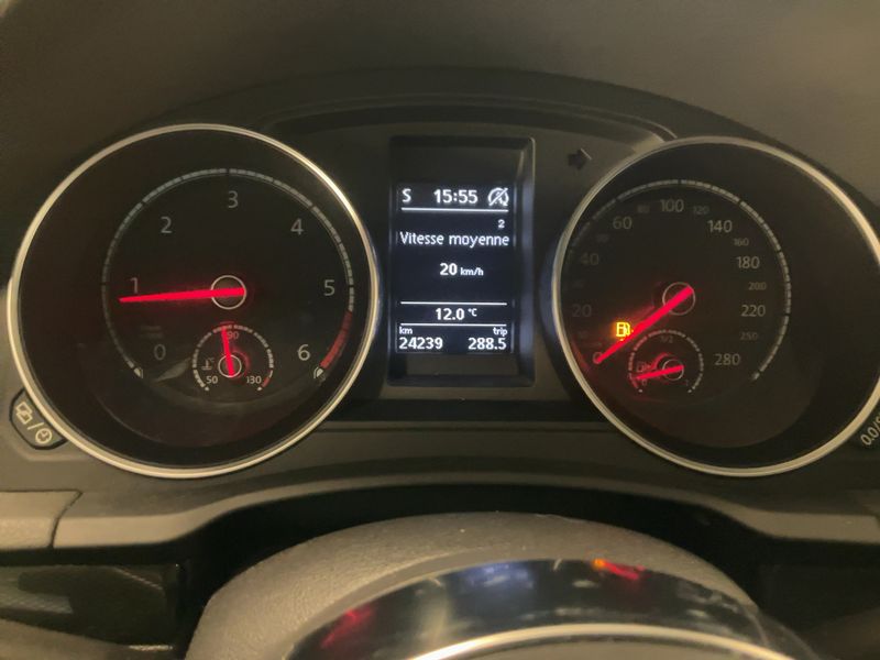 Volkswagen Scirocco 2.0 TDI R-Line BlueMotion Tech — zdjęcie 13