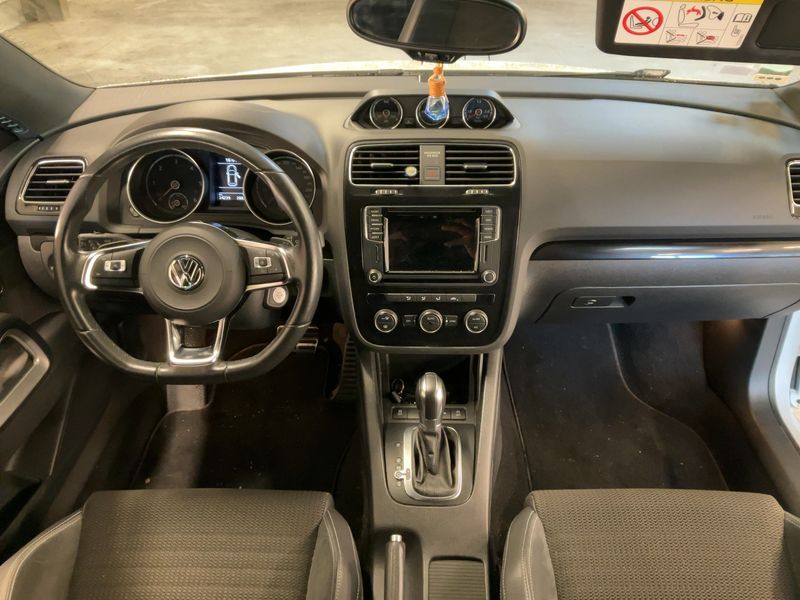 Volkswagen Scirocco 2.0 TDI R-Line BlueMotion Tech — zdjęcie 12