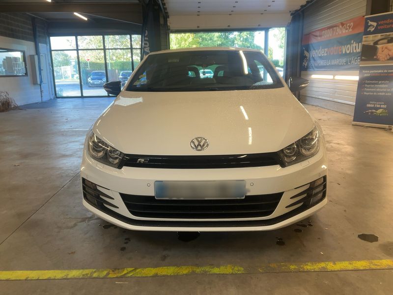 Volkswagen Scirocco 2.0 TDI R-Line BlueMotion Tech — zdjęcie 9