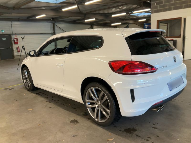 Volkswagen Scirocco 2.0 TDI R-Line BlueMotion Tech — zdjęcie 3