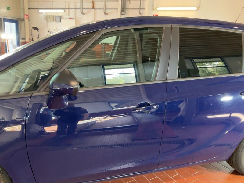 Opel Zafira Tourer 1.4 Turbo Edition — zdjęcie 4