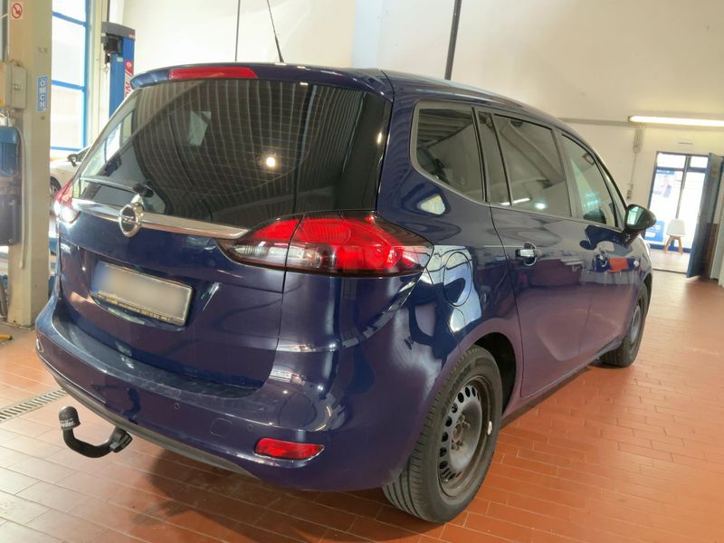 Opel Zafira Tourer 1.4 Turbo Edition — zdjęcie 6