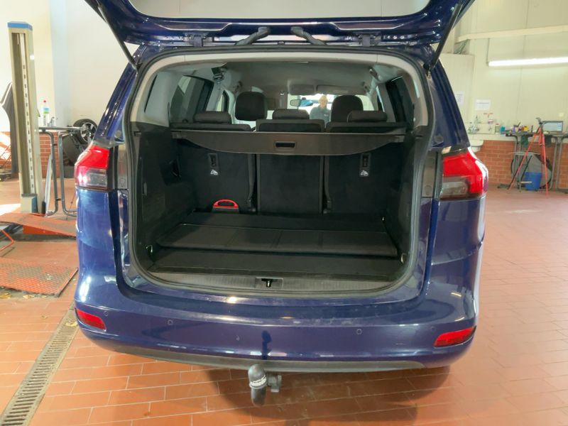 Opel Zafira Tourer 1.4 Turbo Edition — zdjęcie 10