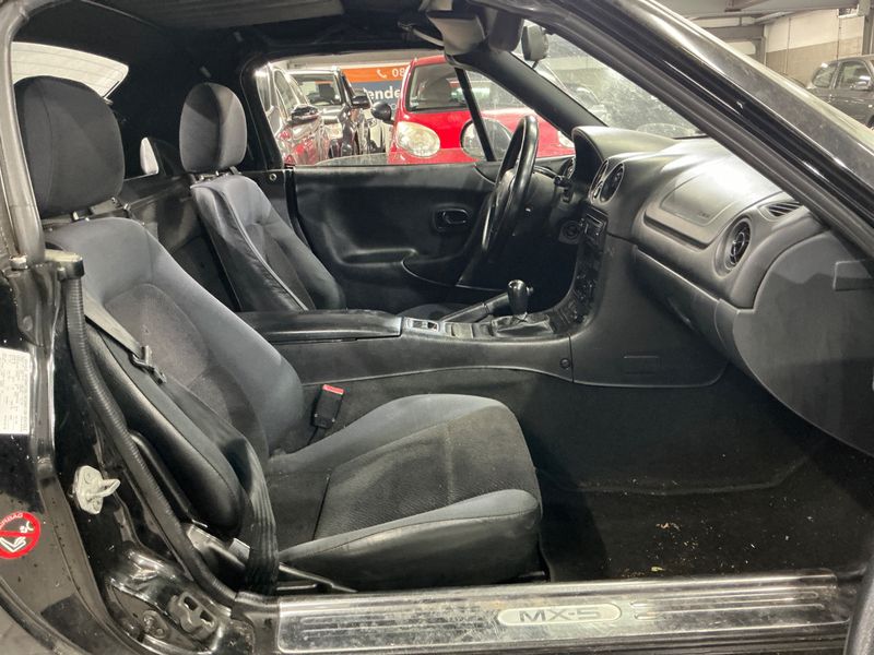Mazda MX-5 1.6 Roadster — zdjęcie 3