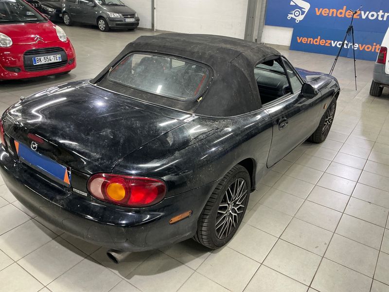 Mazda MX-5 1.6 Roadster — zdjęcie 2