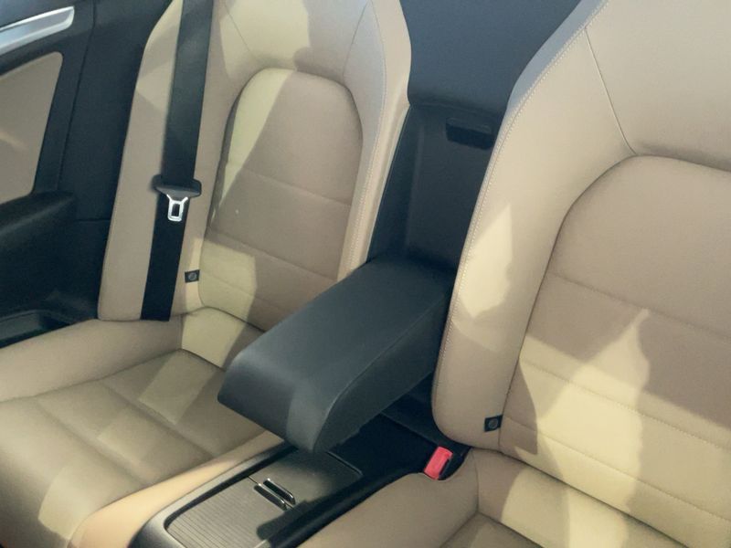 Mercedes-Benz E-Klasse E 200 CGI BlueEfficiency Avantgarde — zdjęcie 14