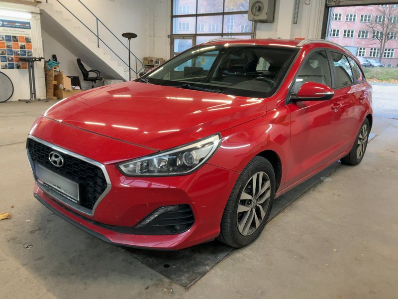 Hyundai i30 1.0 T-GDI Select — zdjęcie 1