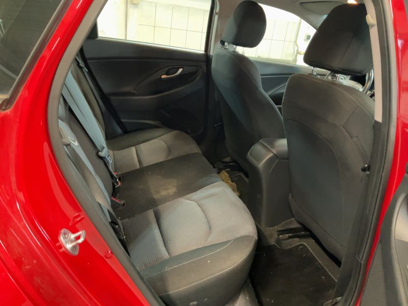 Hyundai i30 1.0 T-GDI Select — zdjęcie 14