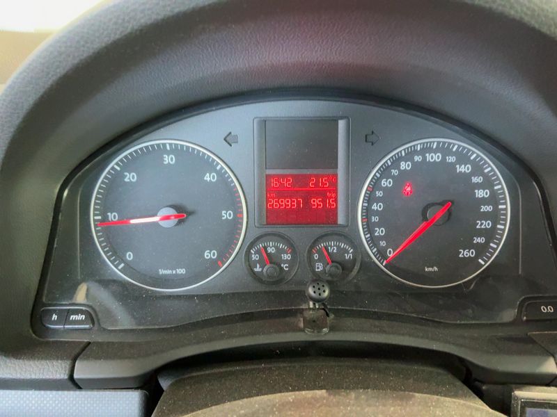 Volkswagen Golf V 1.9 TDI Trendline — zdjęcie 4