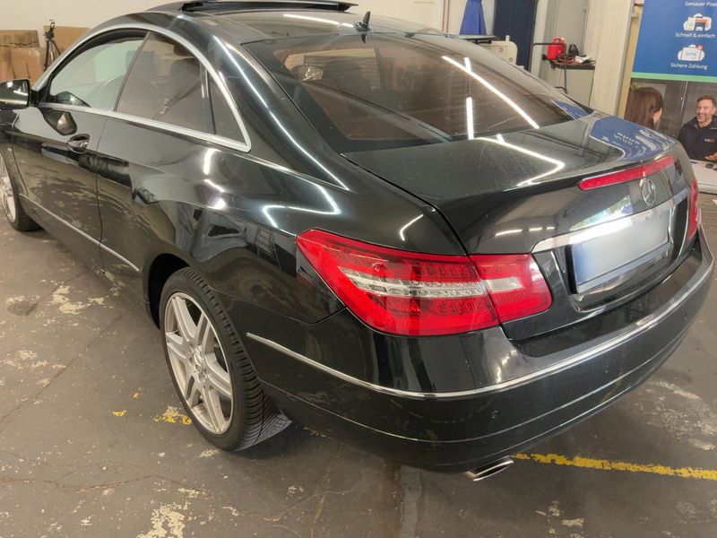 Mercedes-Benz E-Klasse E 350 CGI BlueEfficiency Elegance — zdjęcie 3