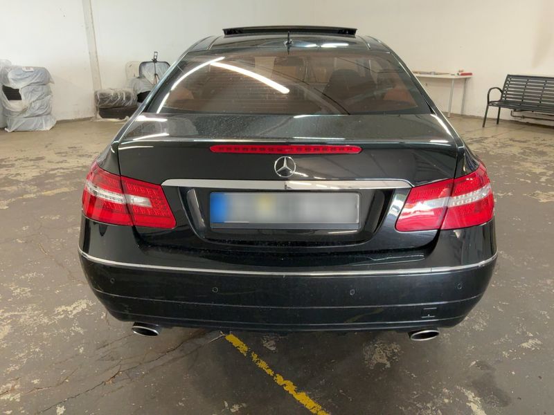 Mercedes-Benz E-Klasse E 350 CGI BlueEfficiency Elegance — zdjęcie 5