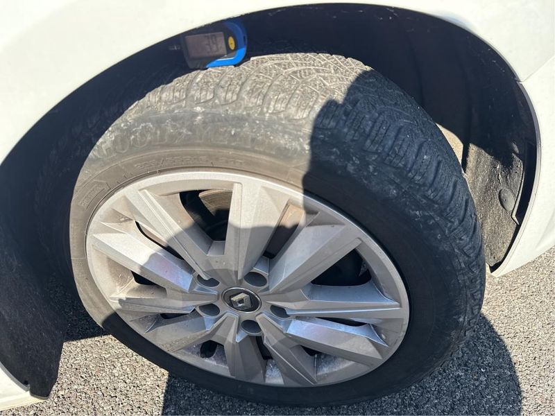 Renault Megane 1.5 BLUE dCi Business — zdjęcie 22