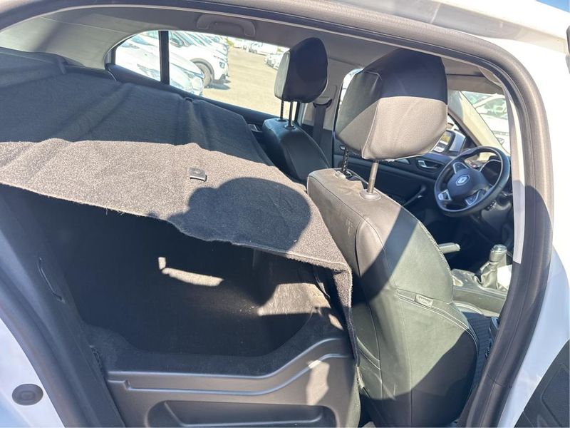 Renault Megane 1.5 BLUE dCi Business — zdjęcie 11