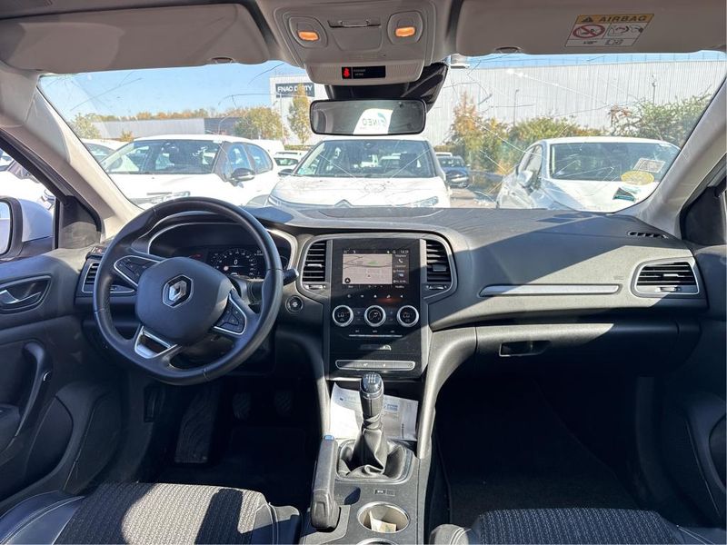 Renault Megane 1.5 BLUE dCi Business — zdjęcie 12