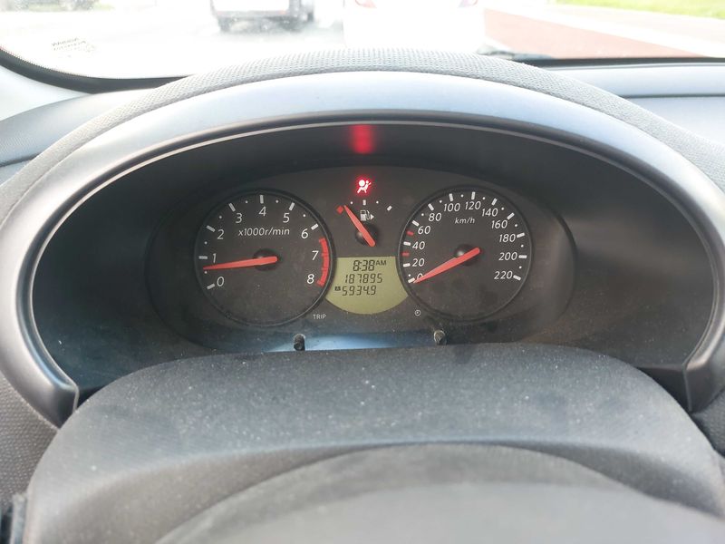 Nissan Micra 1.2 Acenta — zdjęcie 11
