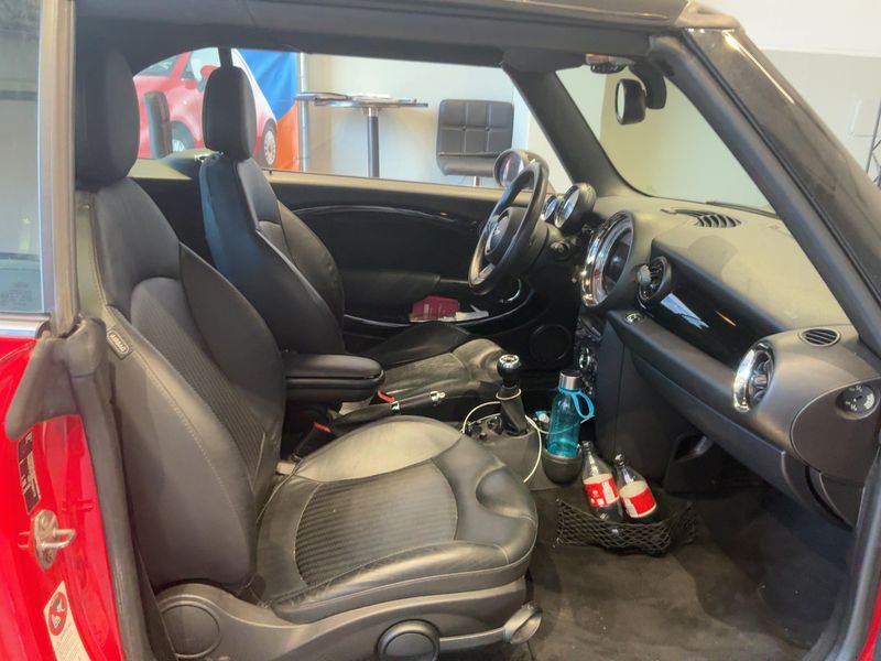 MINI Cabrio Cooper S — zdjęcie 11