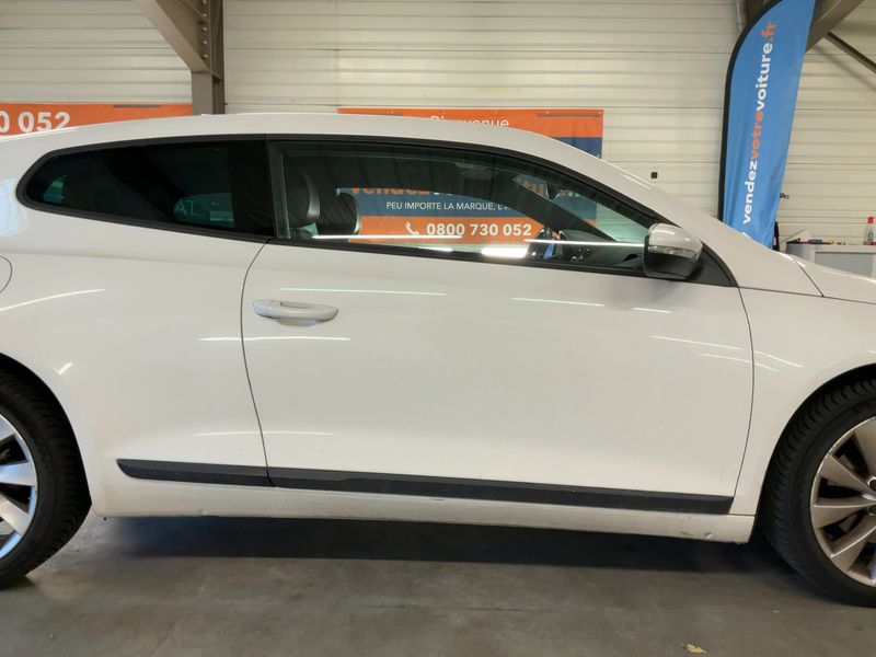 Volkswagen Scirocco 1.4 TSI Carat — zdjęcie 7