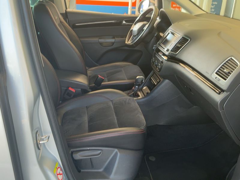 Seat Alhambra 2.0 TDI Xcellence Travel Edition — zdjęcie 11