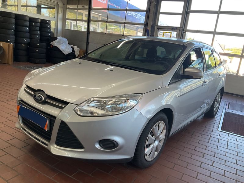 Ford Focus 1.6 Ti-VCT Trend — zdjęcie 1
