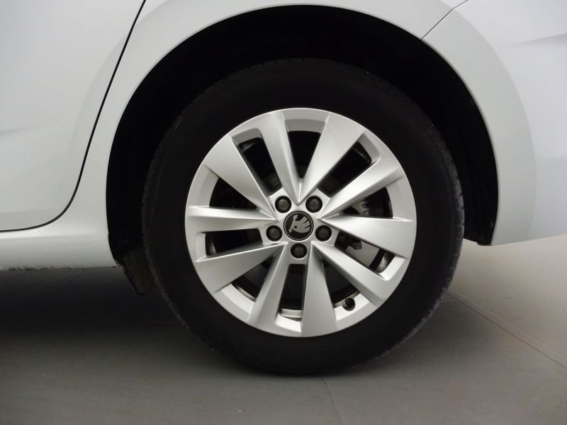 Skoda Scala 1.0 TSI Selection — zdjęcie 15