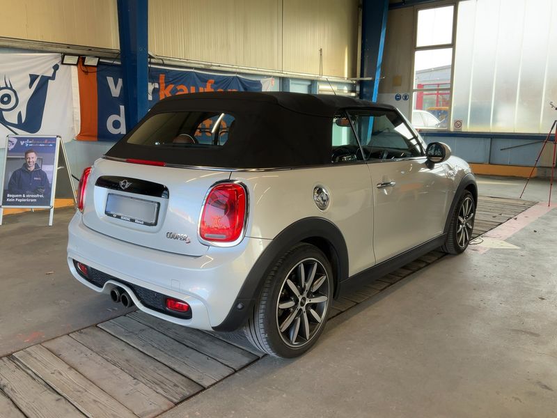 MINI Cabrio Cooper S — zdjęcie 6