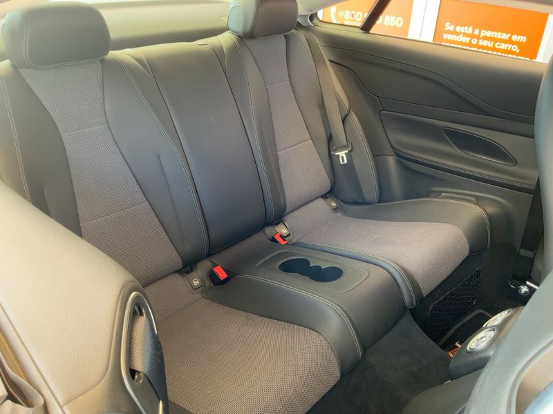 Mercedes-Benz E-Klasse E 220 d Avantgarde — zdjęcie 14