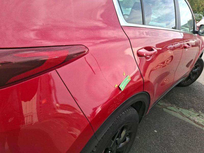 Kia Sportage 1.6 CRDi Mild-Hybrid Black Edition Business 2WD — zdjęcie 45