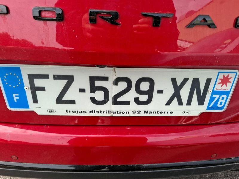 Kia Sportage 1.6 CRDi Mild-Hybrid Black Edition Business 2WD — zdjęcie 15