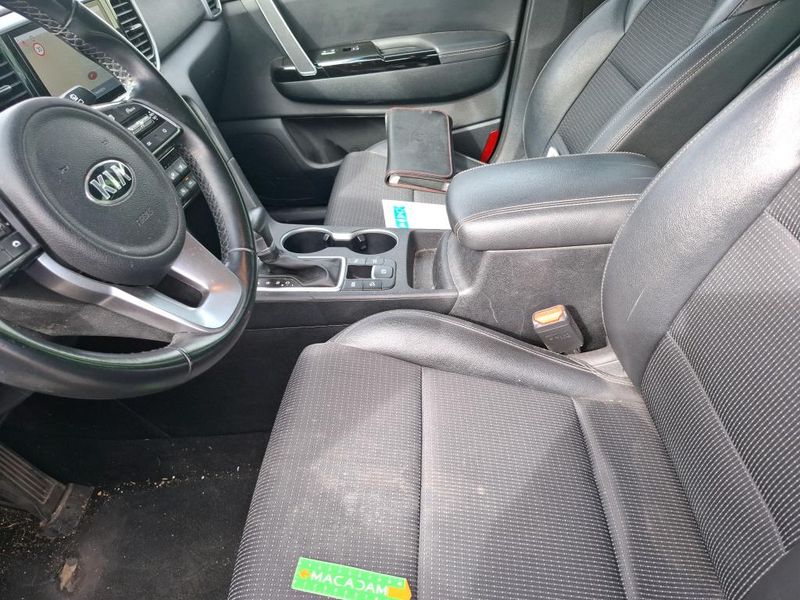 Kia Sportage 1.6 CRDi Mild-Hybrid Black Edition Business 2WD — zdjęcie 16