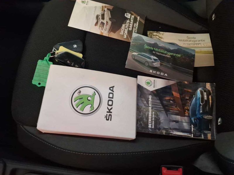 Skoda Octavia 2.0 TDI Tour — zdjęcie 32