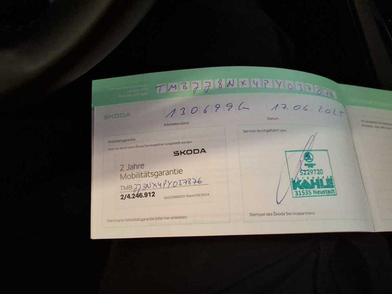 Skoda Octavia 2.0 TDI Tour — zdjęcie 33