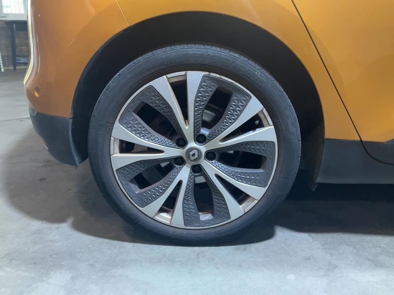 Renault Scenic 1.2 TCe Energy Edition One — zdjęcie 22