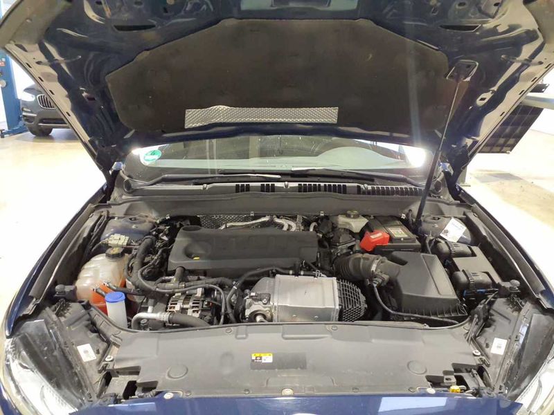 Ford Mondeo 2.0 TDCi EcoBlue Titanium — zdjęcie 21