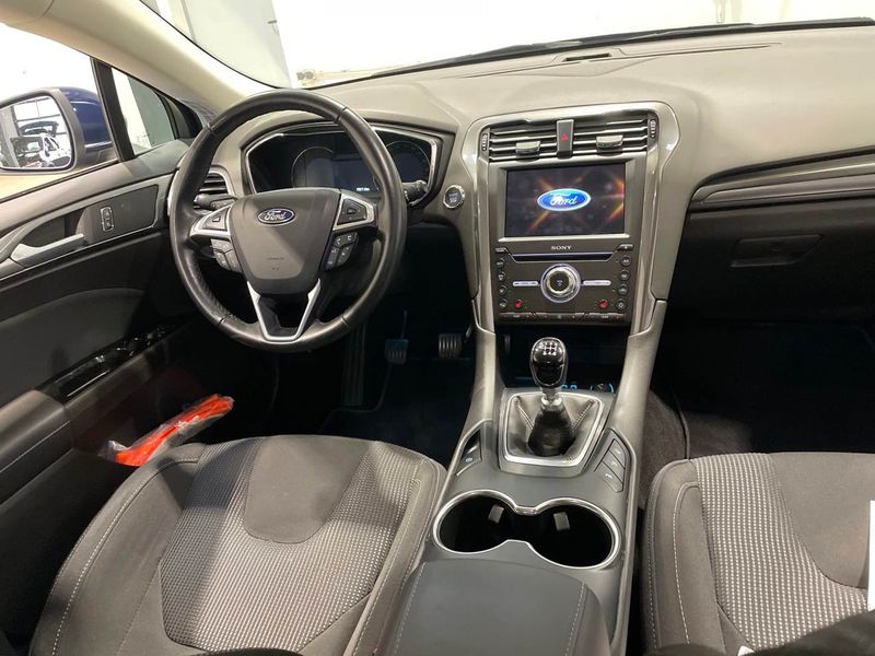 Ford Mondeo 2.0 TDCi EcoBlue Titanium — zdjęcie 7
