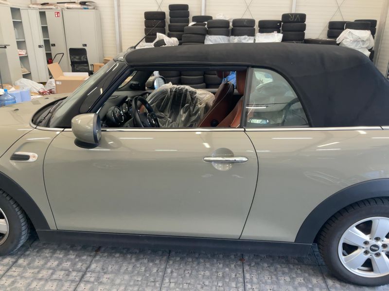 MINI Cabrio Cooper — zdjęcie 4
