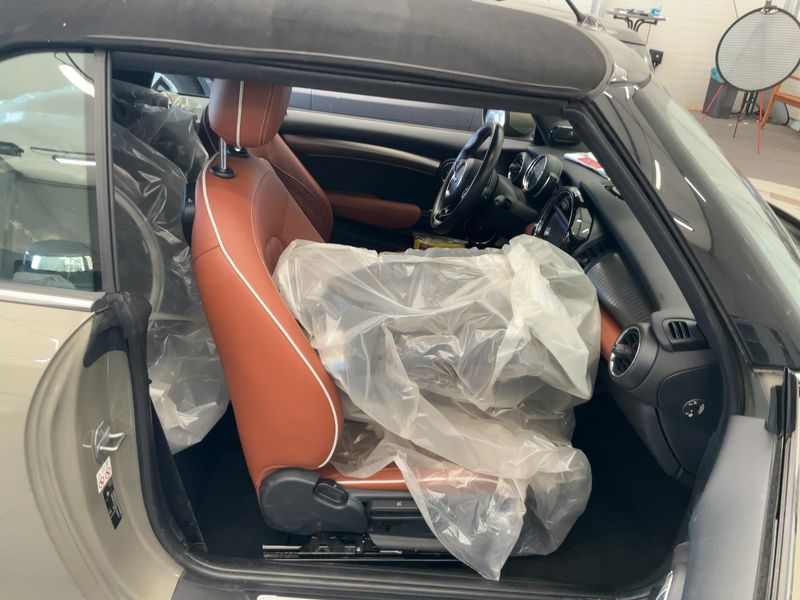 MINI Cabrio Cooper — zdjęcie 11