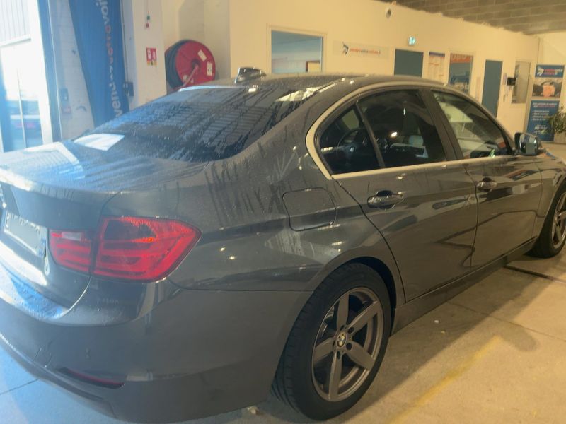 BMW 3er 318d — zdjęcie 6