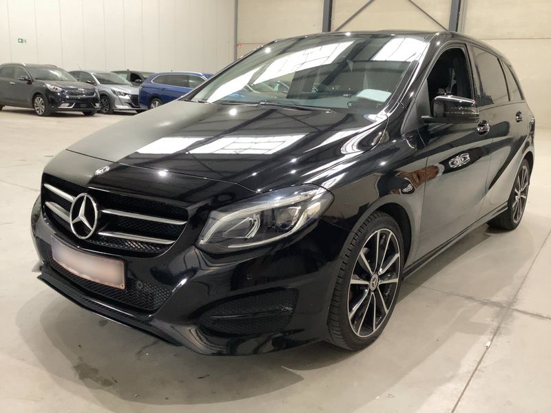 Mercedes-Benz B-Klasse B 180 Urban — zdjęcie 2