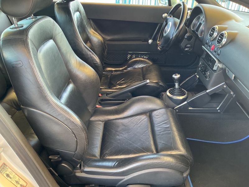 Audi TT 1.8 Turbo Coupe — zdjęcie 3