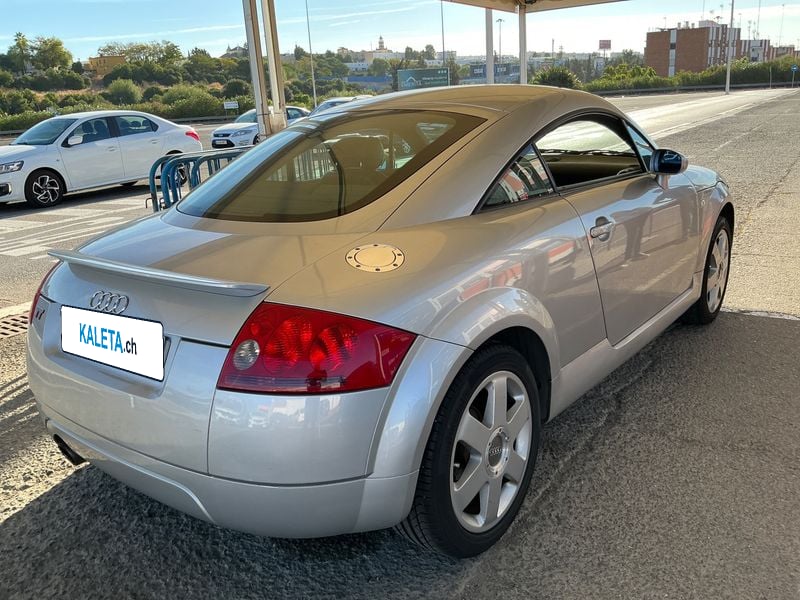 Audi TT 1.8 Turbo Coupe — zdjęcie 2