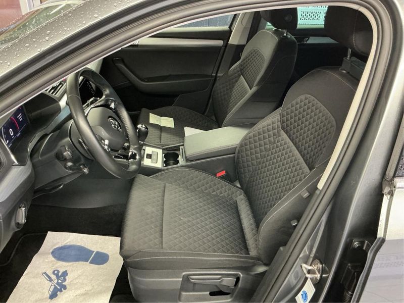Skoda Superb 2.0 TDI Ambition — zdjęcie 10