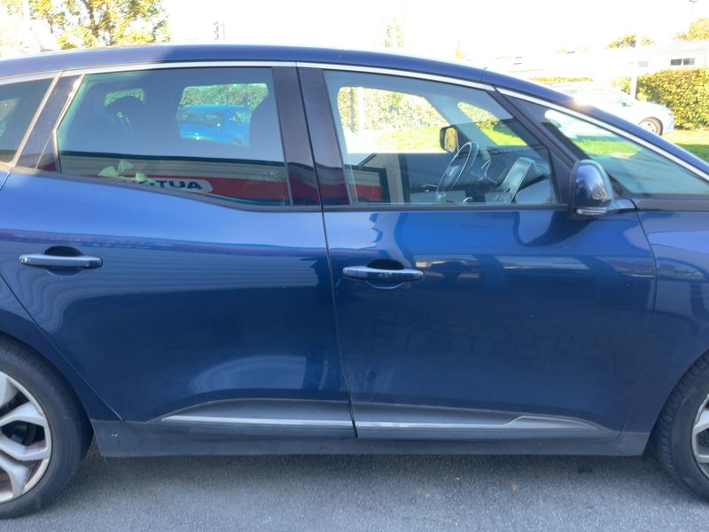Renault Scenic 1.7 BLUE dCi Business Edition — zdjęcie 7